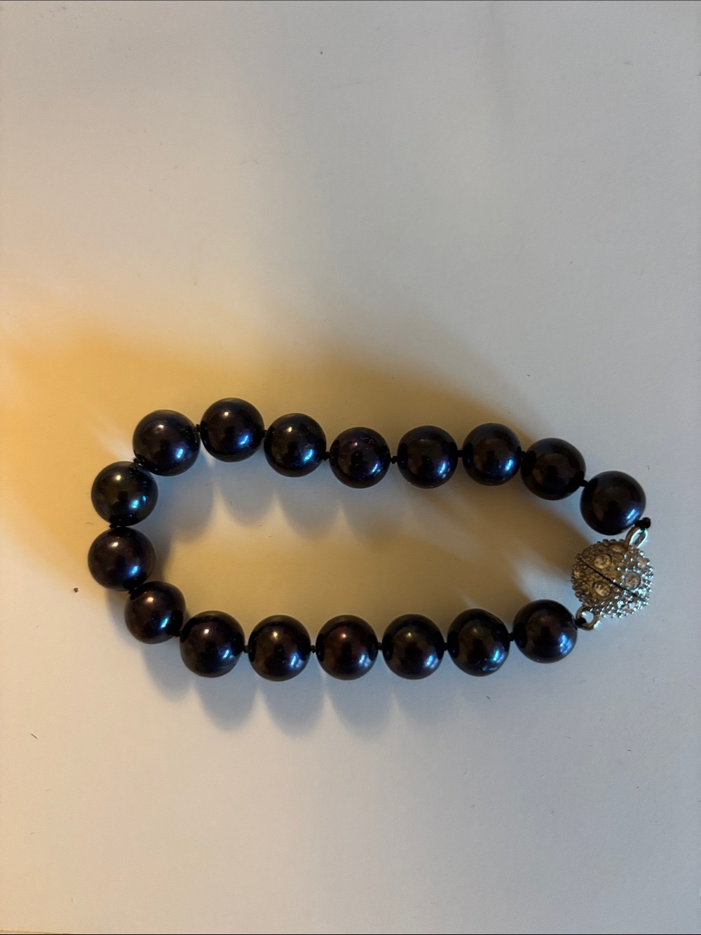 Classic Dark Pearl Bead Bracelet with magnetic Decorative Clasp
